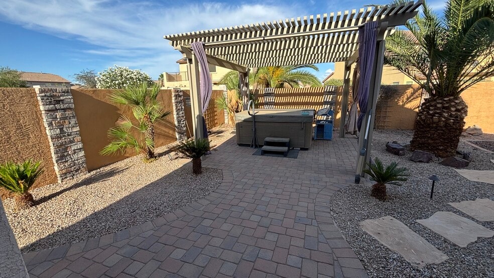 Building Photo - 21047 N Alma Dr