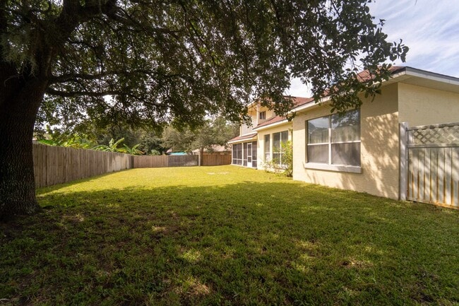 Building Photo - 109 Bilbao Dr