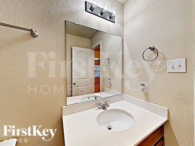 Building Photo - 1413 Waco Turner Dr