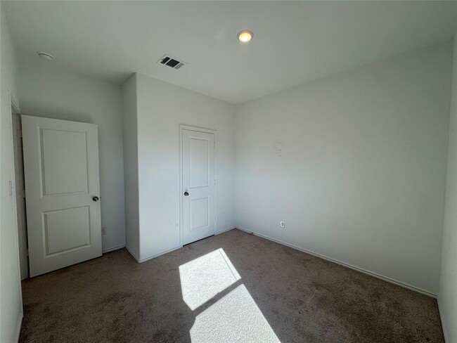 Building Photo - 203 Tufted Duck Path