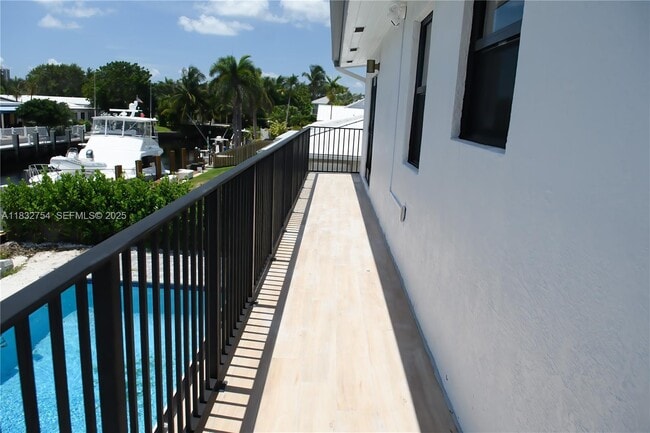 Building Photo - 1240 NE 27th Terrace