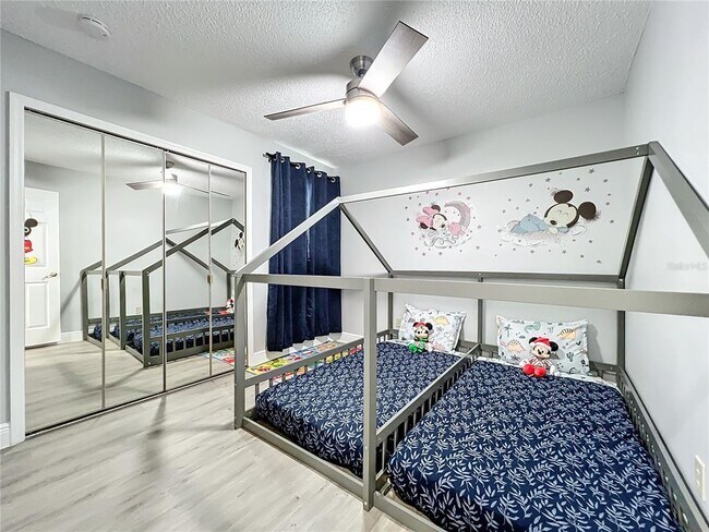 Building Photo - 2731 N Poinciana Blvd