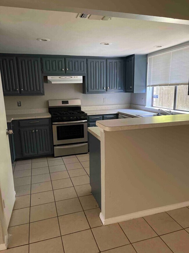 Primary Photo - Duplex in Desoto