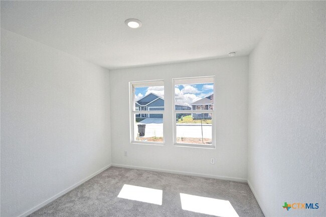 Building Photo - 3243 Gingham Pt