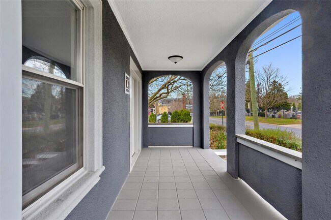 Building Photo - 172 Marble Ave
