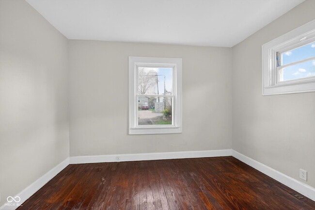 Building Photo - 937-939 N Drexel Ave