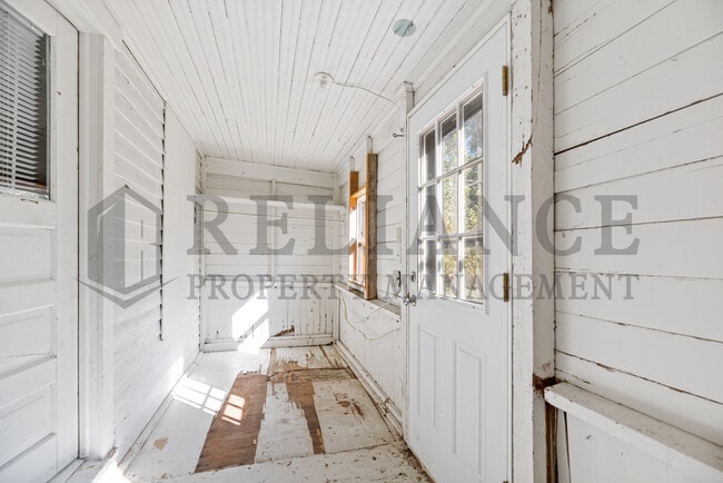 Building Photo - 116 S Sedgwick St