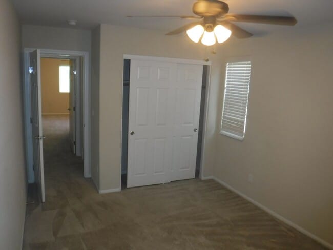 Building Photo - SPACIOUS 4 BEDROOM HOME WITH 2.5 BATHS, 2 ...