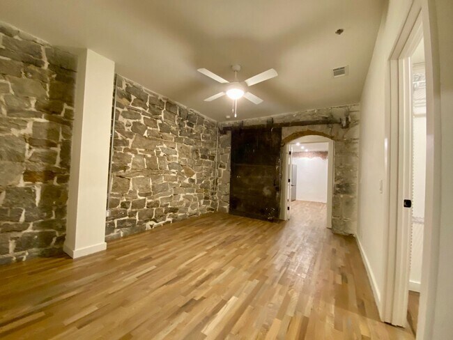 Building Photo - Brand New Luxury Apartments Steps from Beltline