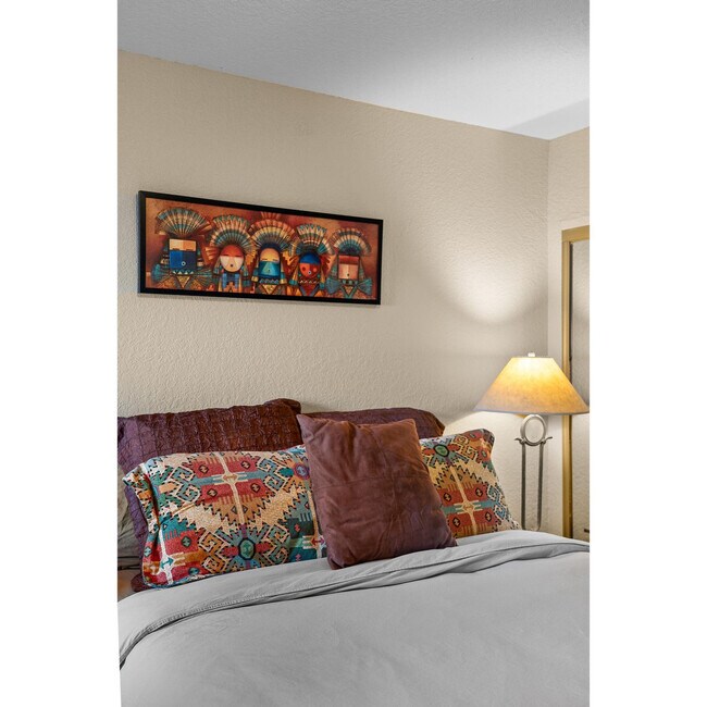 Building Photo - 77 Wild Horse Mesa Dr