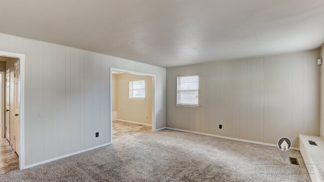 Building Photo - 7507 Knight Lake Dr