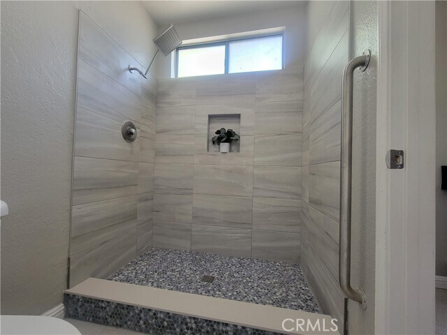 Building Photo - 28973 Willow Creek Ln