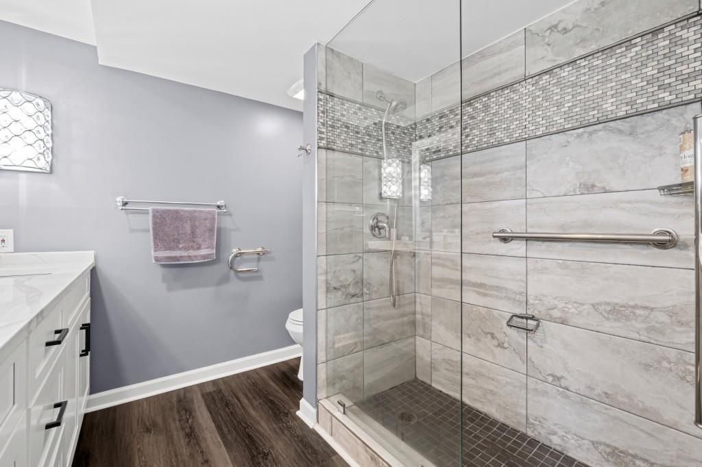 Building Photo - 6851 Roswell Rd NE