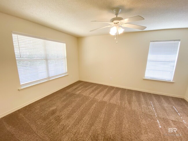 Building Photo - 11801 Balsam Ct