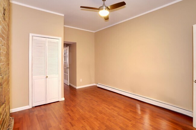 Building Photo - 291 8th St