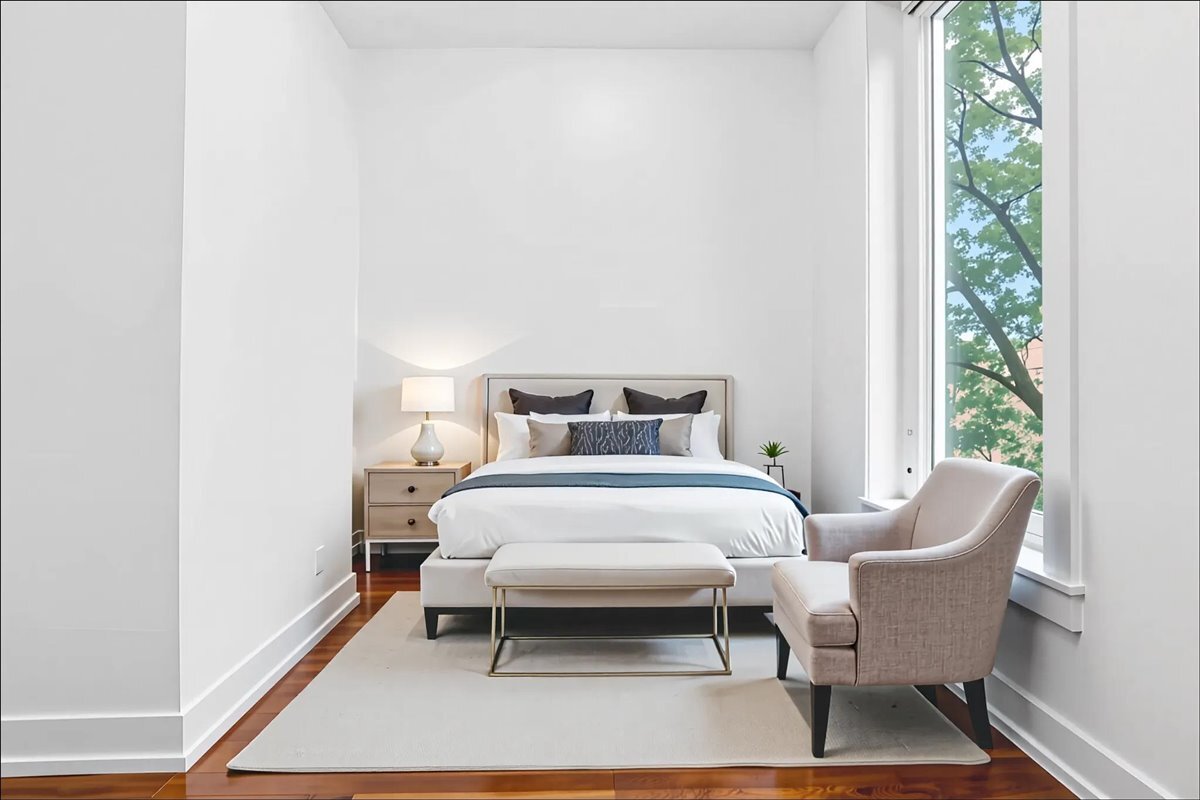 Building Photo - 1904 S Loomis St