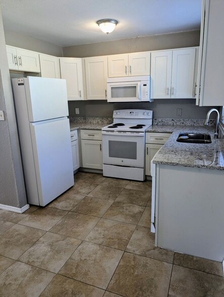 Building Photo - 1483 Elderton Dr