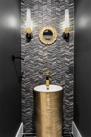 Building Photo - 5230 Homer St