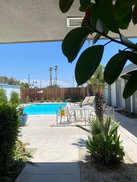 Building Photo - 73955 Shadow Mountain Dr