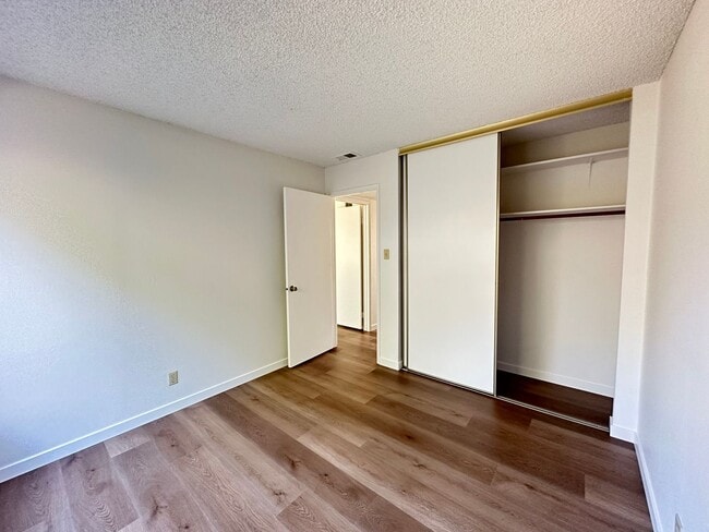 Building Photo - Benicia House in a Desired Location