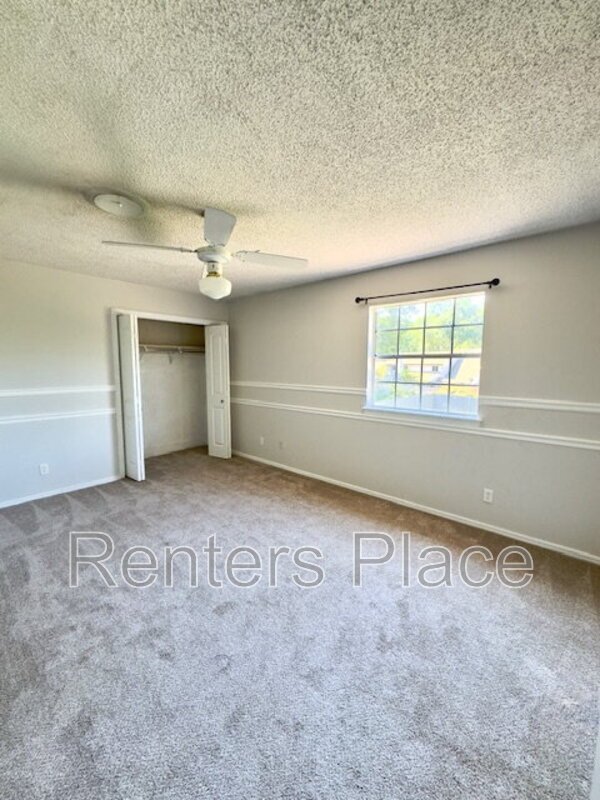 Building Photo - 6310 S 72nd E Pl