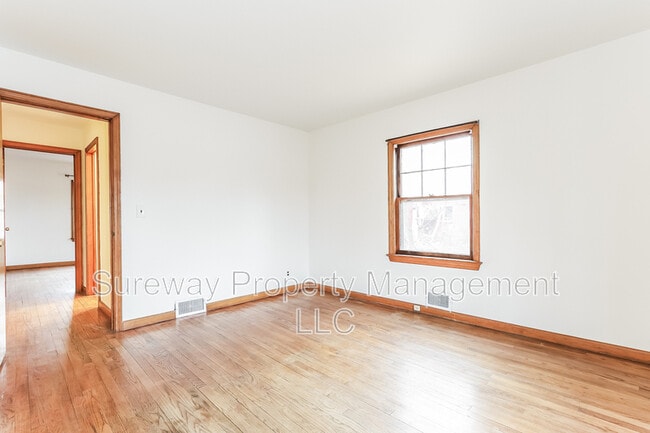 Building Photo - 310 Union Ave