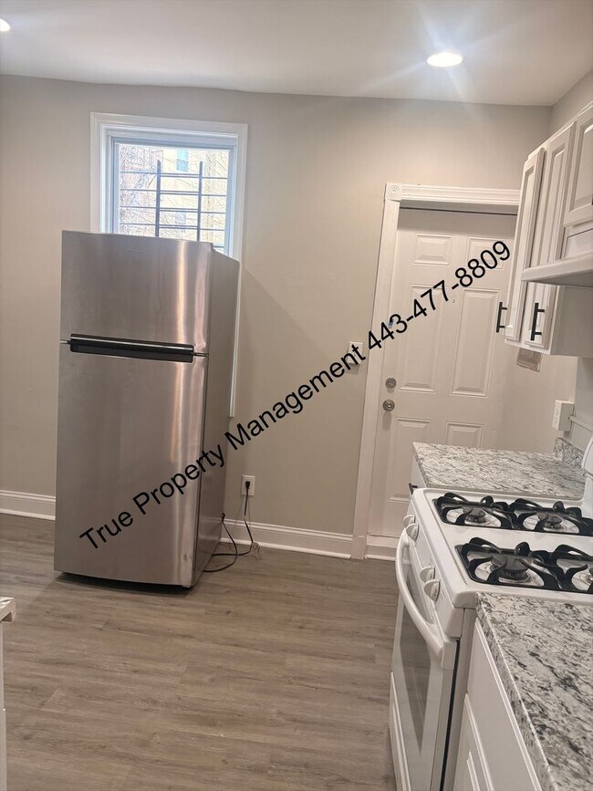 Building Photo - Cozy 2 Bedroom Home in West Baltimore