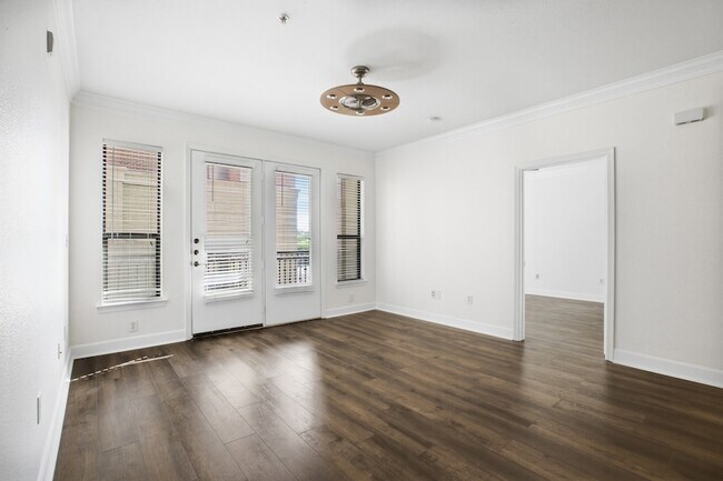 Building Photo - 2299 Lone Star Dr