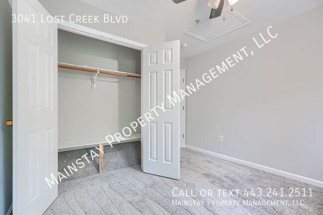 Building Photo - 3041 Lost Creek Blvd