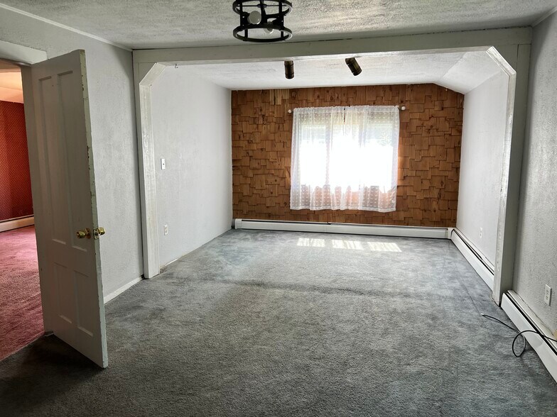 Building Photo - 57 Faber Ave