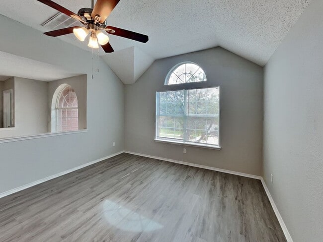 Building Photo - Beautiful 4BR Home in Denton with Fireplace, Fenced Yard & Garage