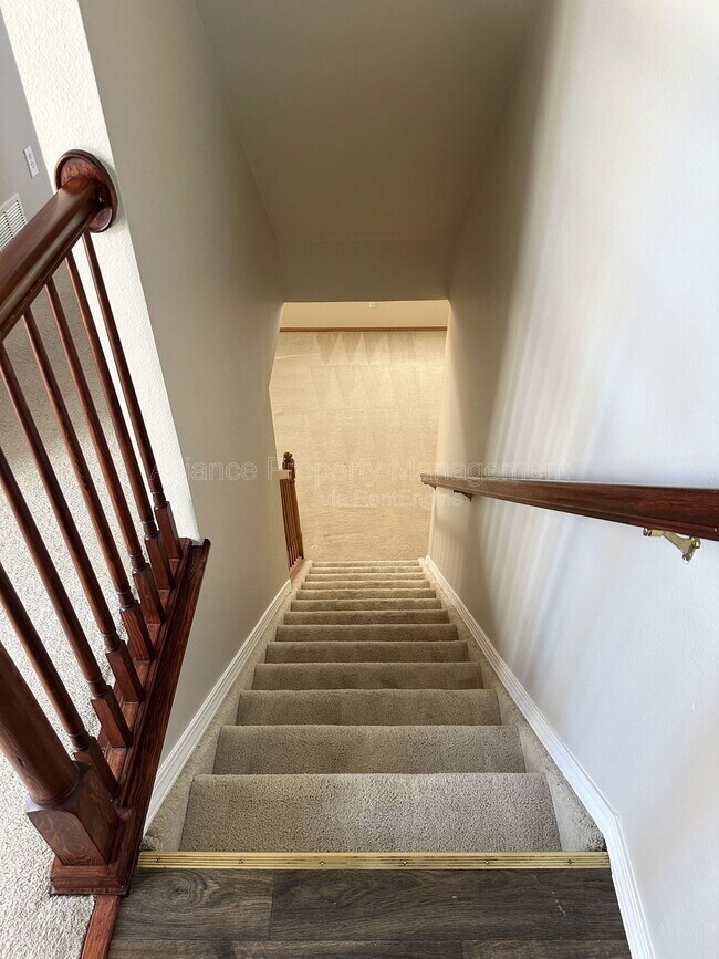 Building Photo - 8131 Oliver Rd