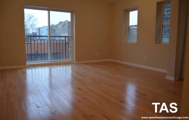 Building Photo - 3211 W Armitage Ave