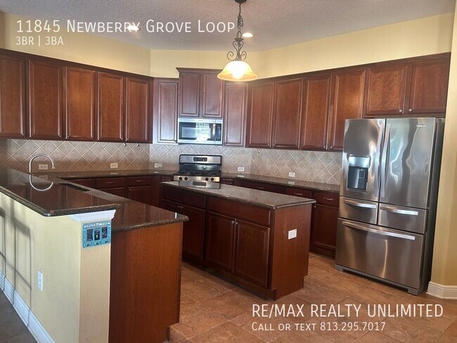 Building Photo - 11845 Newberry Grove Loop