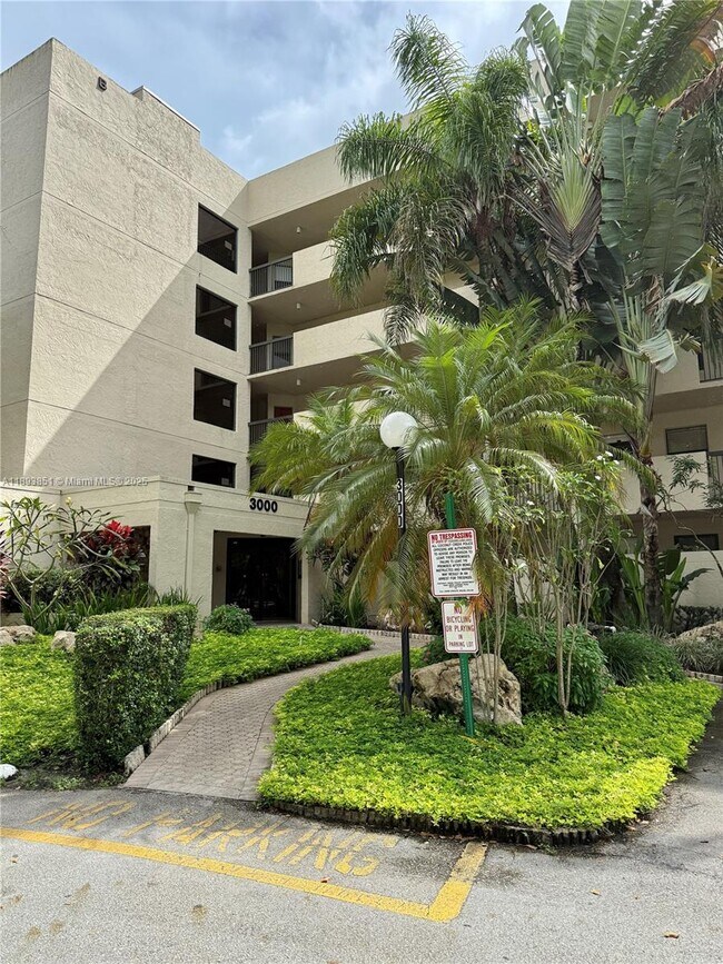 Building Photo - 3000 NW 42nd Ave