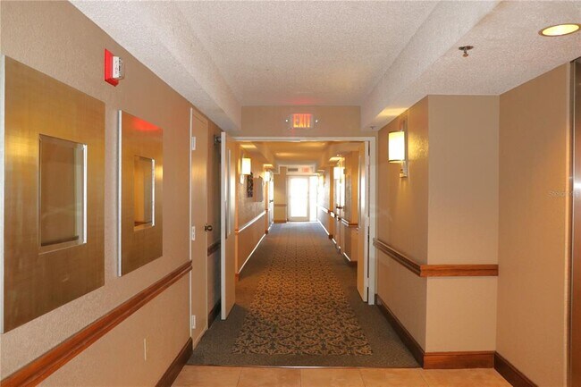 Building Photo - 2333 Feather Sound Dr