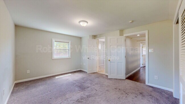 Building Photo - 677 Garfield Ave