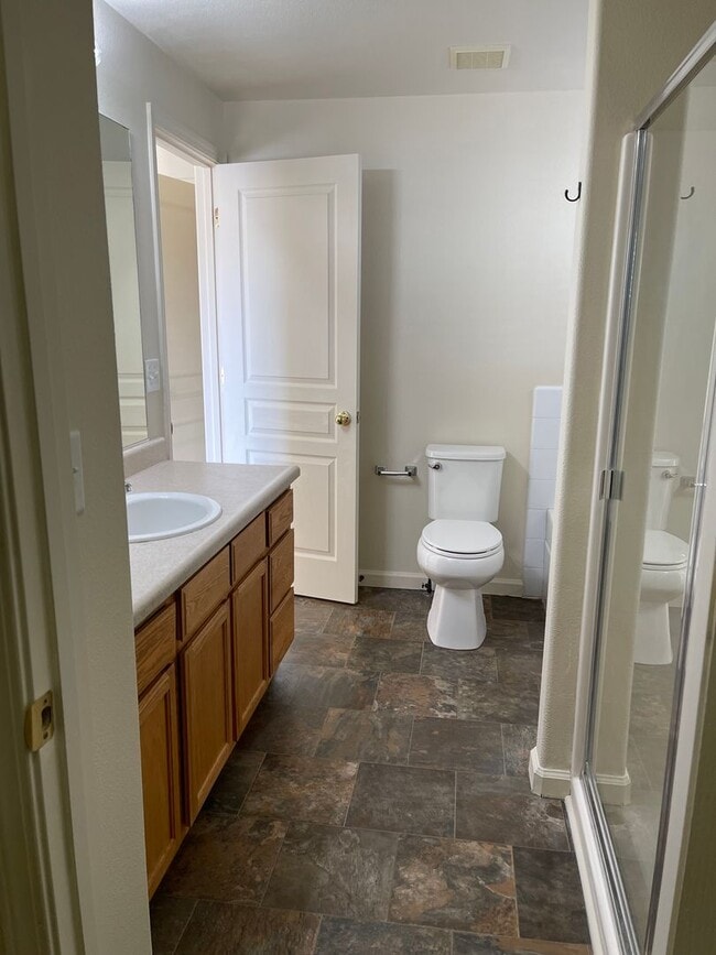 Building Photo - Being cleaned. Showing delayed.