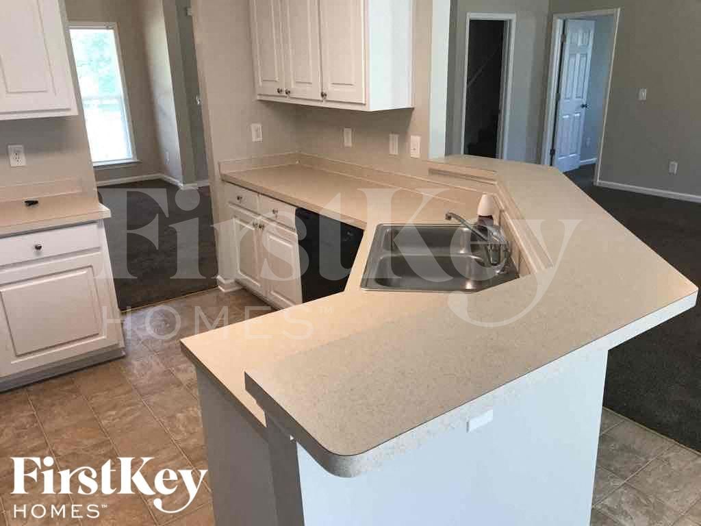 Building Photo - 8000 Burly Wood Way