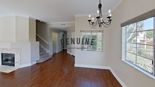 Building Photo - Dual Master Two Bedroom Townhouse in Gated...