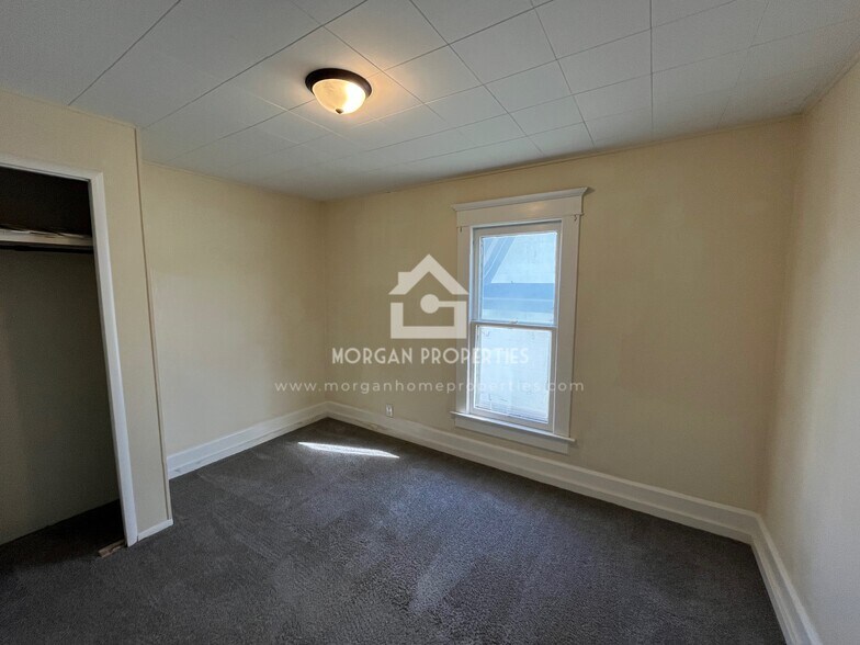 Building Photo - 902 Vine St