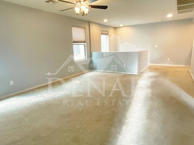 Building Photo - 51 S 57th Pl