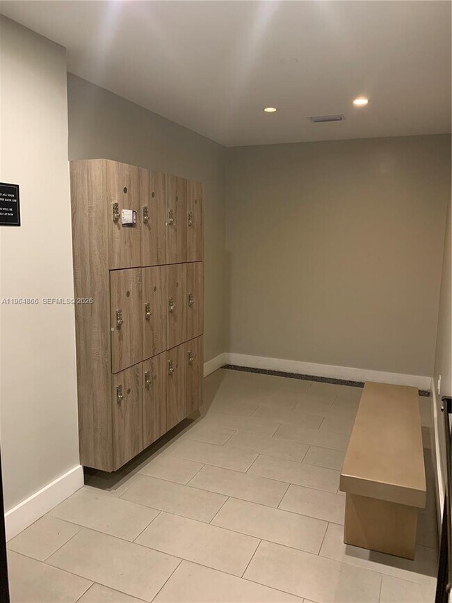 Building Photo - 780 NE 69th St