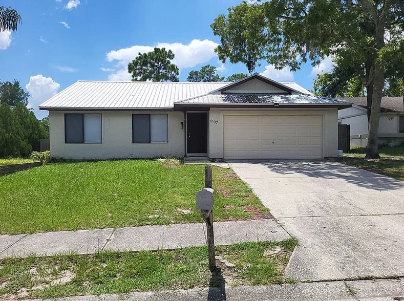 Primary Photo - 7507 Katherine Dr