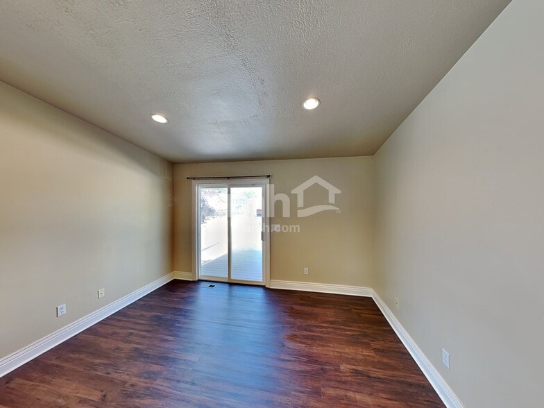 Building Photo - 1283 N 2525 W