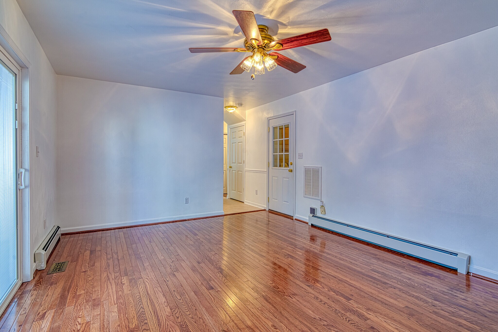 Building Photo - 21 Bayview Dr