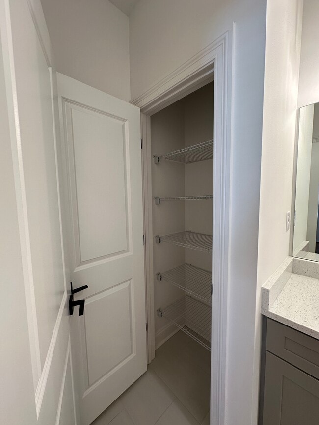 Building Photo - 1 Cottage Grove Dr