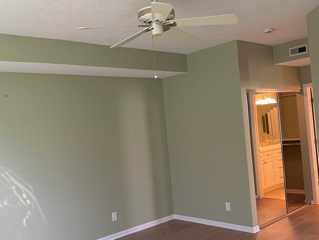 Building Photo - 2271 Edenderry Dr