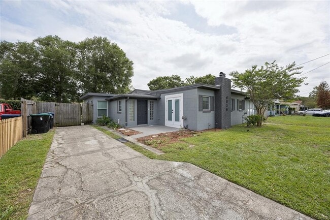 Building Photo - 6036 Dogwood Dr