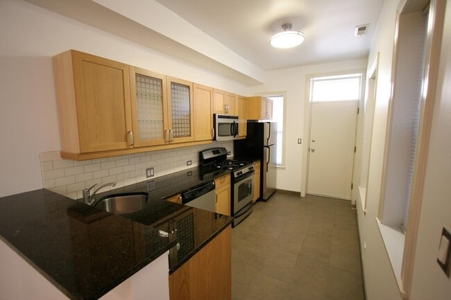 Floorplan - 5355-5361 S. Cottage Grove Avenue